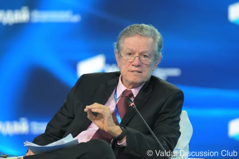 The U.S. is ‘involuntarily’ helping to unite the Brics, says economist