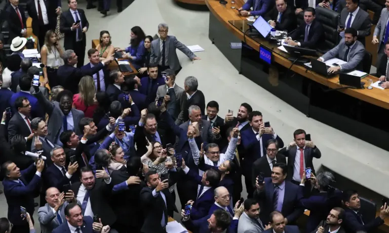 ‘Congresso é fiscalista por interesse próprio’, diz economista após queda da Taxação BBB