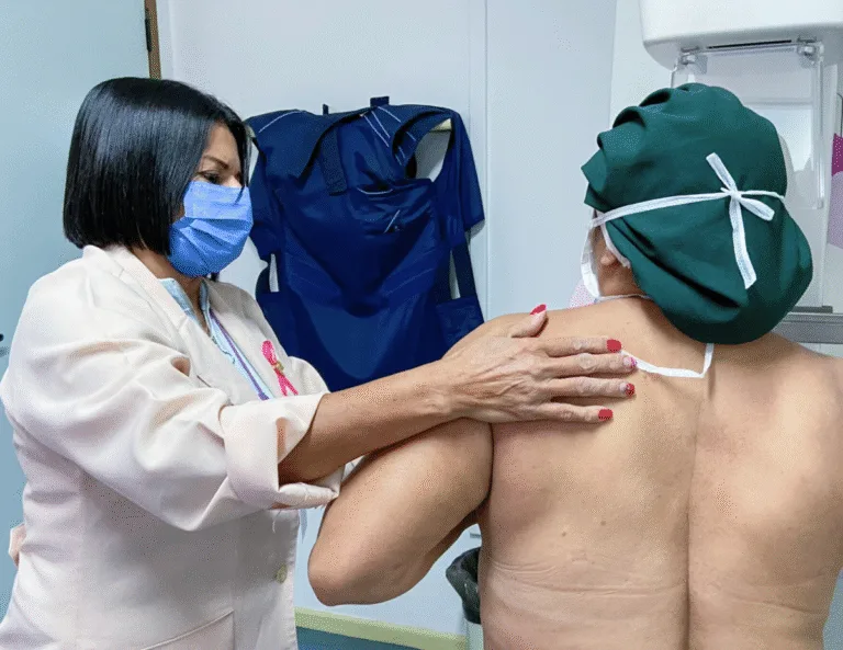 Outubro Rosa: políticas que salvam vidas e fortalecem o SUS