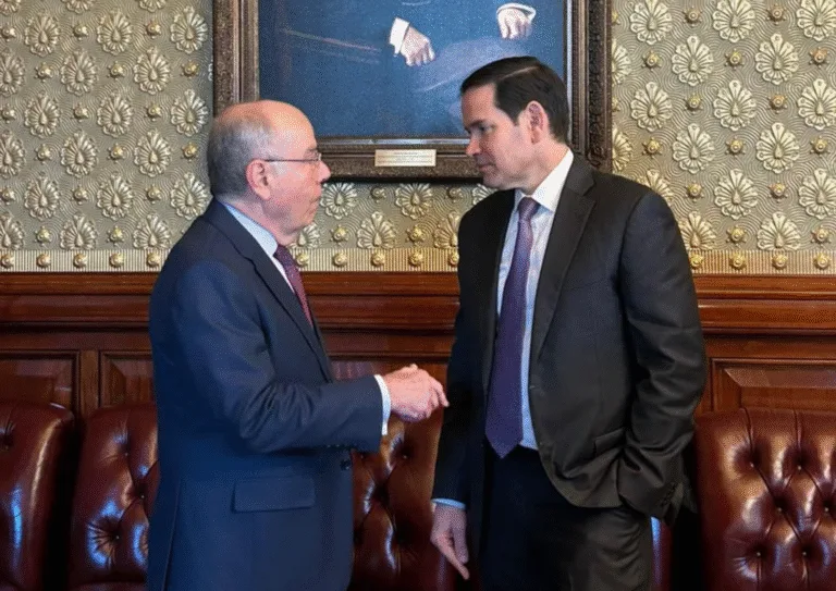 ‘Agenda da chantagem está fora’, diz analista sobre encontro entre Vieira e Rubio 