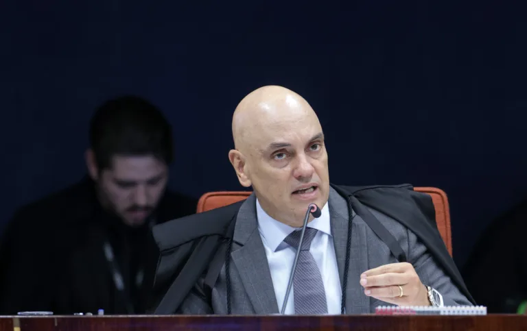 Moraes vota pela condenação de 7 integrantes da ‘Abin paralela’ por tentativa de golpe