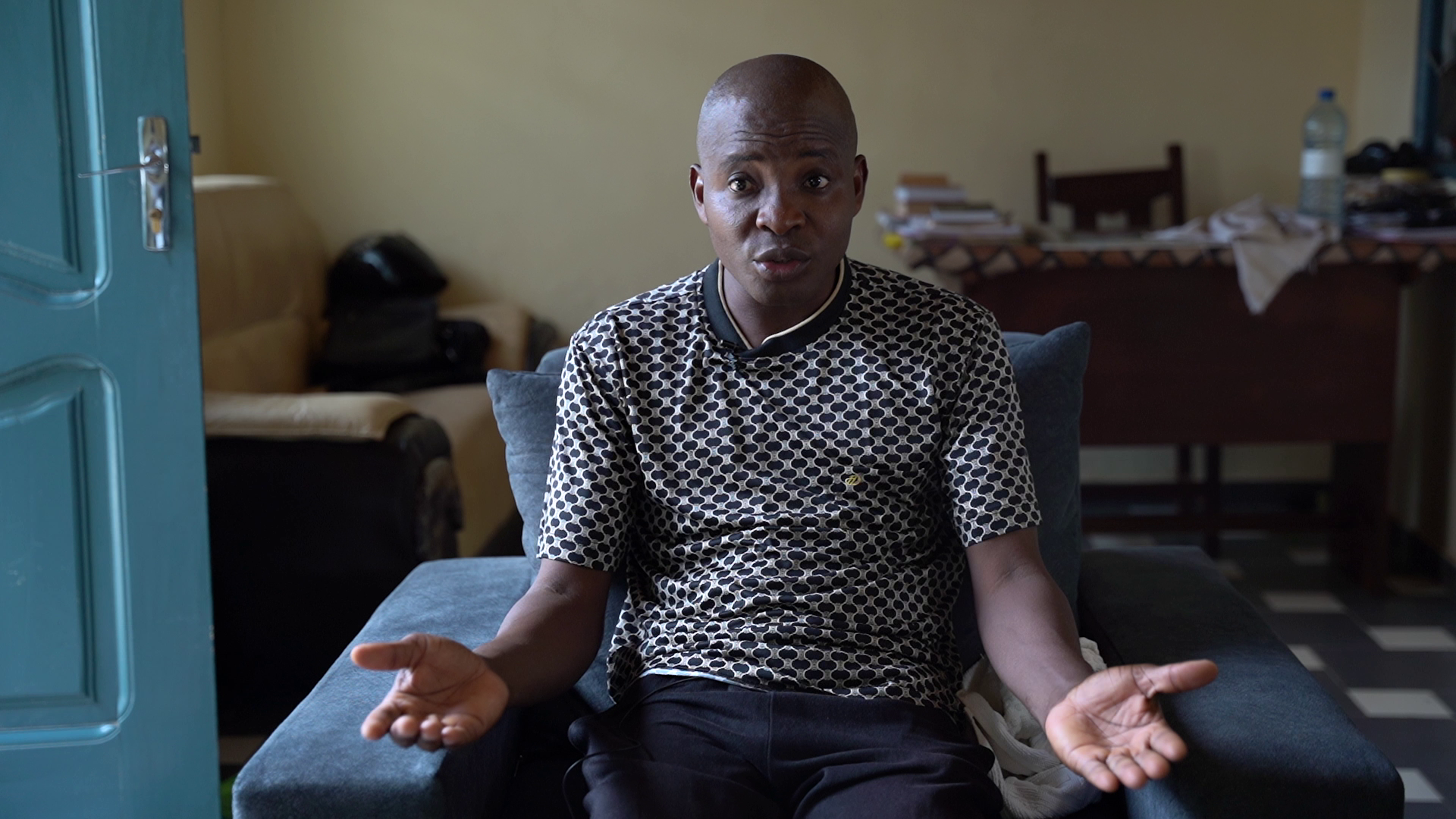 Damien Zinsou Dégbé: 'Falando do poder de Patrice Talon, trata-se de um governo neoliberal, consolidado, que sucede a outros poderes que mantêm o neocolonialismo em nosso país'