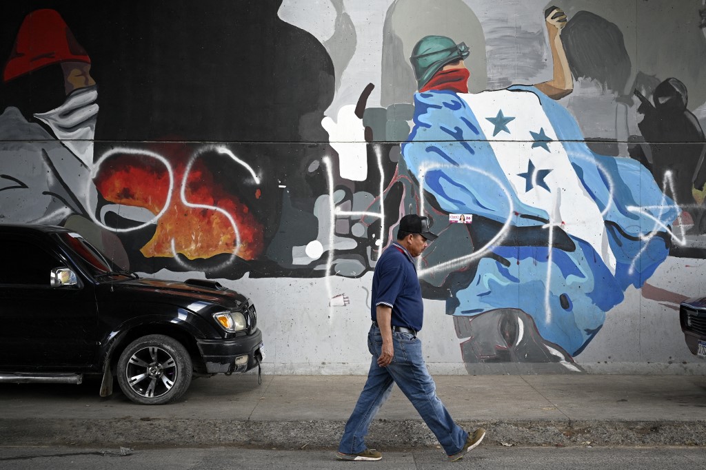 Eleições em Honduras: cresce a tensão política, acusações de fraude e pressão internacional