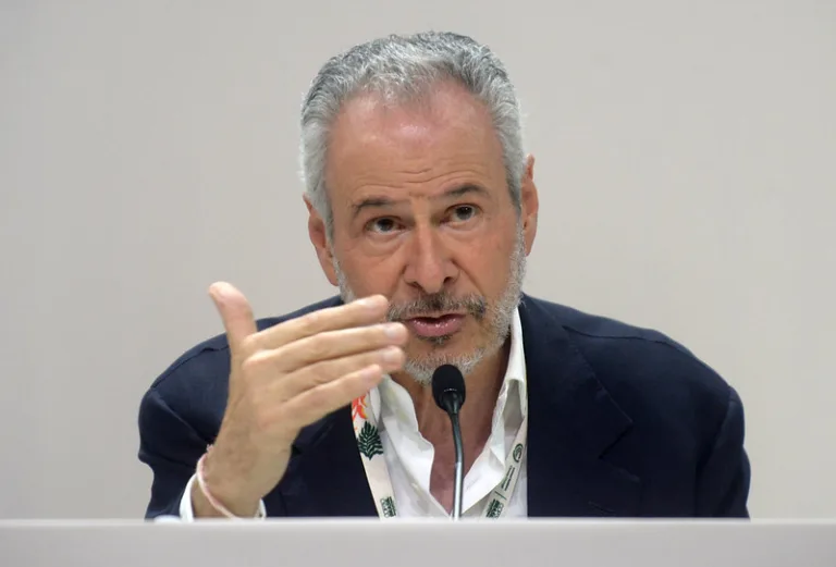 Presidência da COP30 convoca negociadores para 'força-tarefa' na reta final do encontro