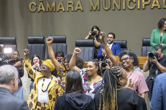 Ao assumirem suas cadeiras, os parlamentares iniciaram suas atuações apresentando projetos e proposições que começam a pautar debates sobre cultura, memória e igualdade racial na Capital