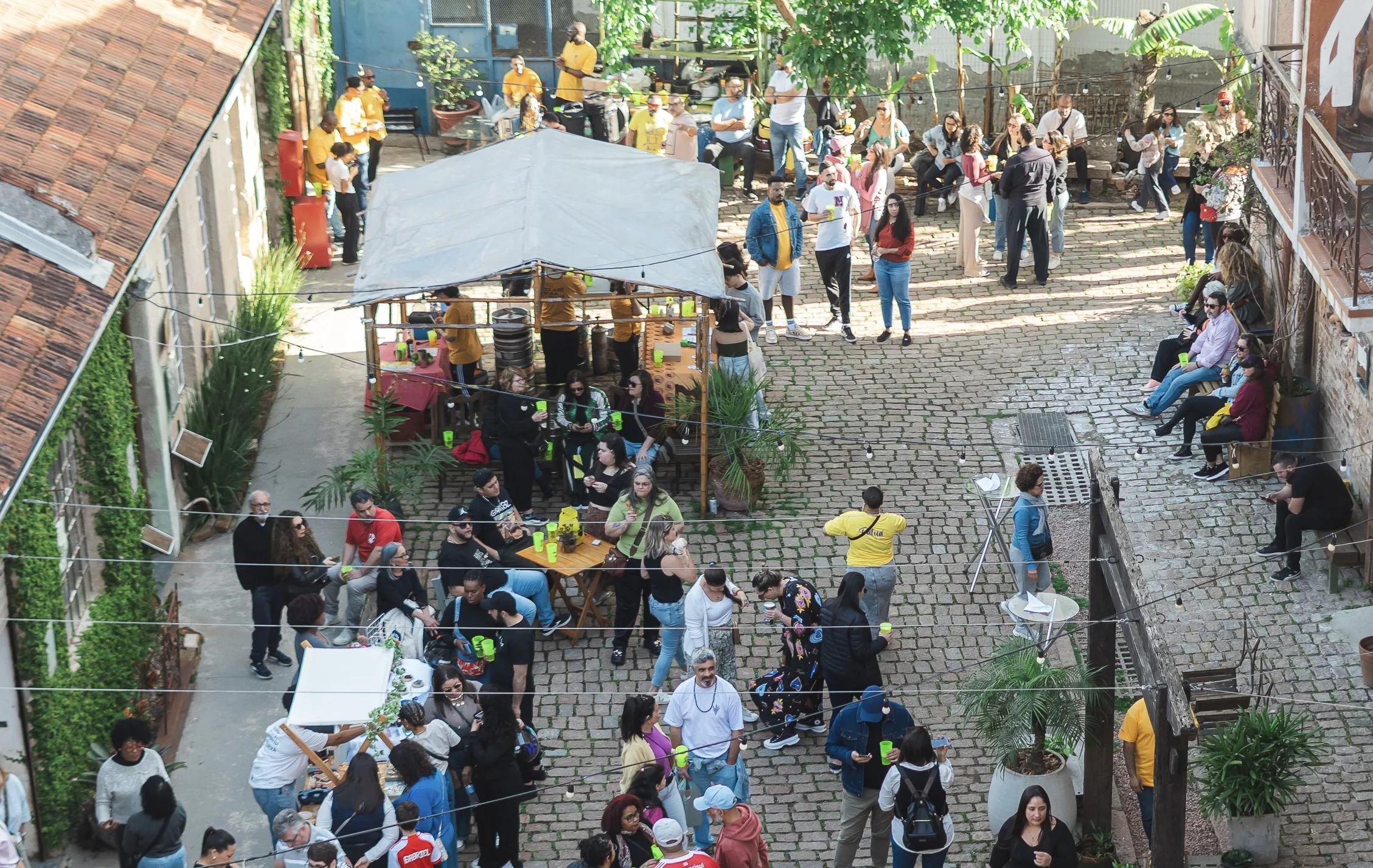 Programação reúne música, exibição de filmes, gastronomia, feira de empreendedoras, além de espaços para diálogos e partilhas