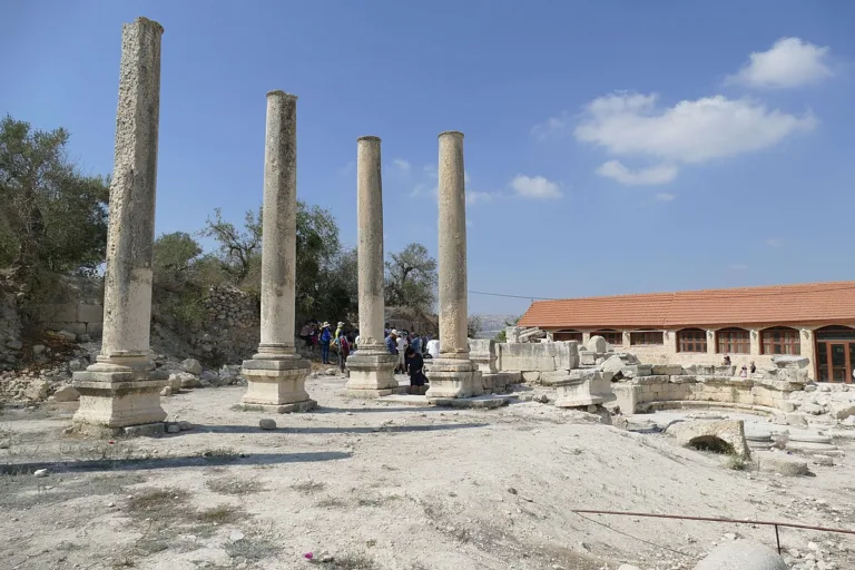 Israel planeja se apossar de sítio arqueológico da era romana na Cisjordânia ocupada