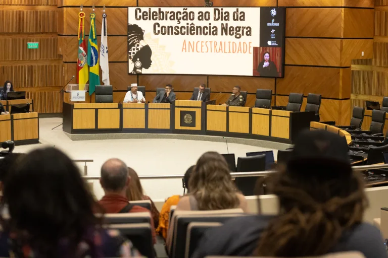 Racismo religioso: painel expõe despreparo institucional e luta dos povos de terreiro no RS