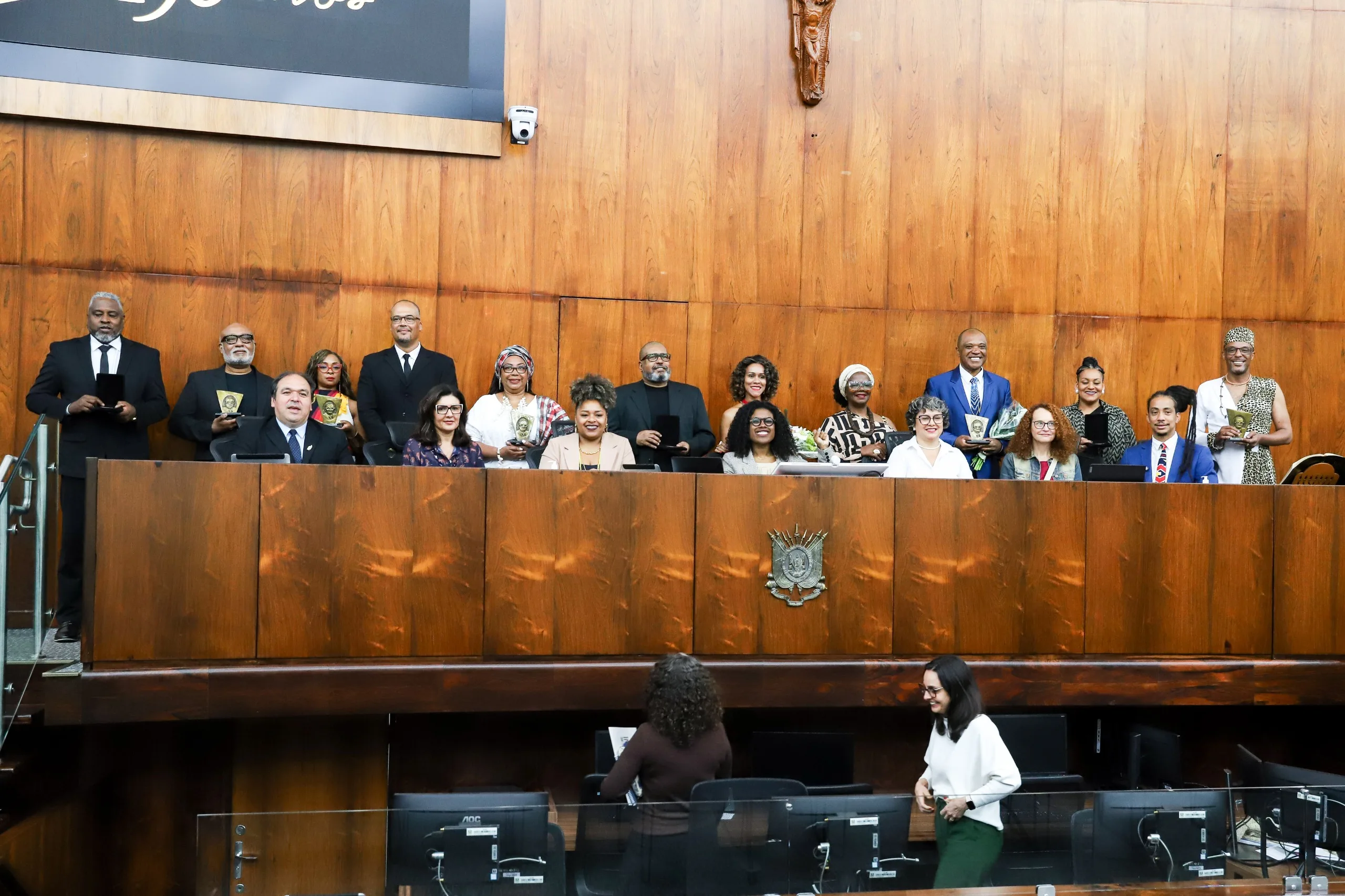 Sessão solene no Plenário 20 de Setembro homenageou personalidades e entidades negras com o Troféu Carlos Santos e o Prêmio Zumbi dos Palmares