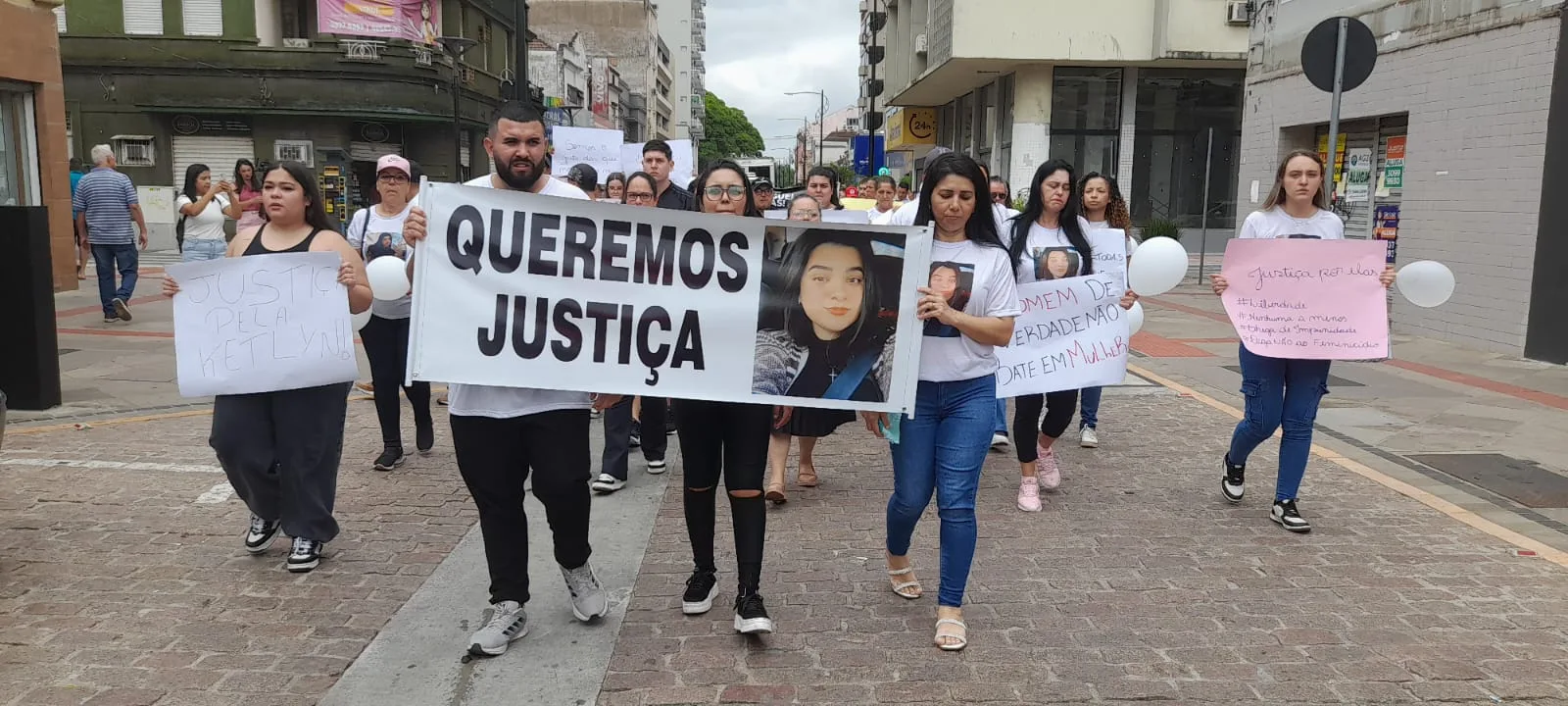 Além dos feminicídios consumados, o estado registrou, de acordo com o Observatório Estadual de Segurança Pública, 220 tentativas
