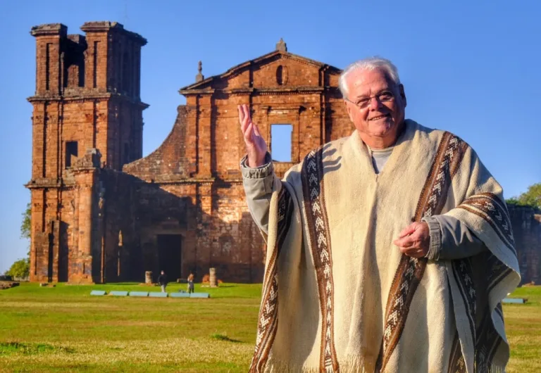 Raul Ellwanger apresenta Cantata Sete Povos nesta segunda (1º) em Porto Alegre