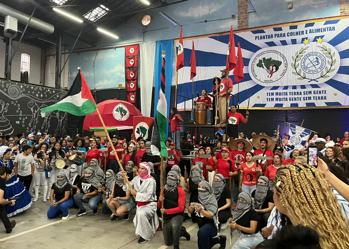 Ato político-cultural no MST antecipou elementos do desfile marcado para o dia 13 de fevereiro