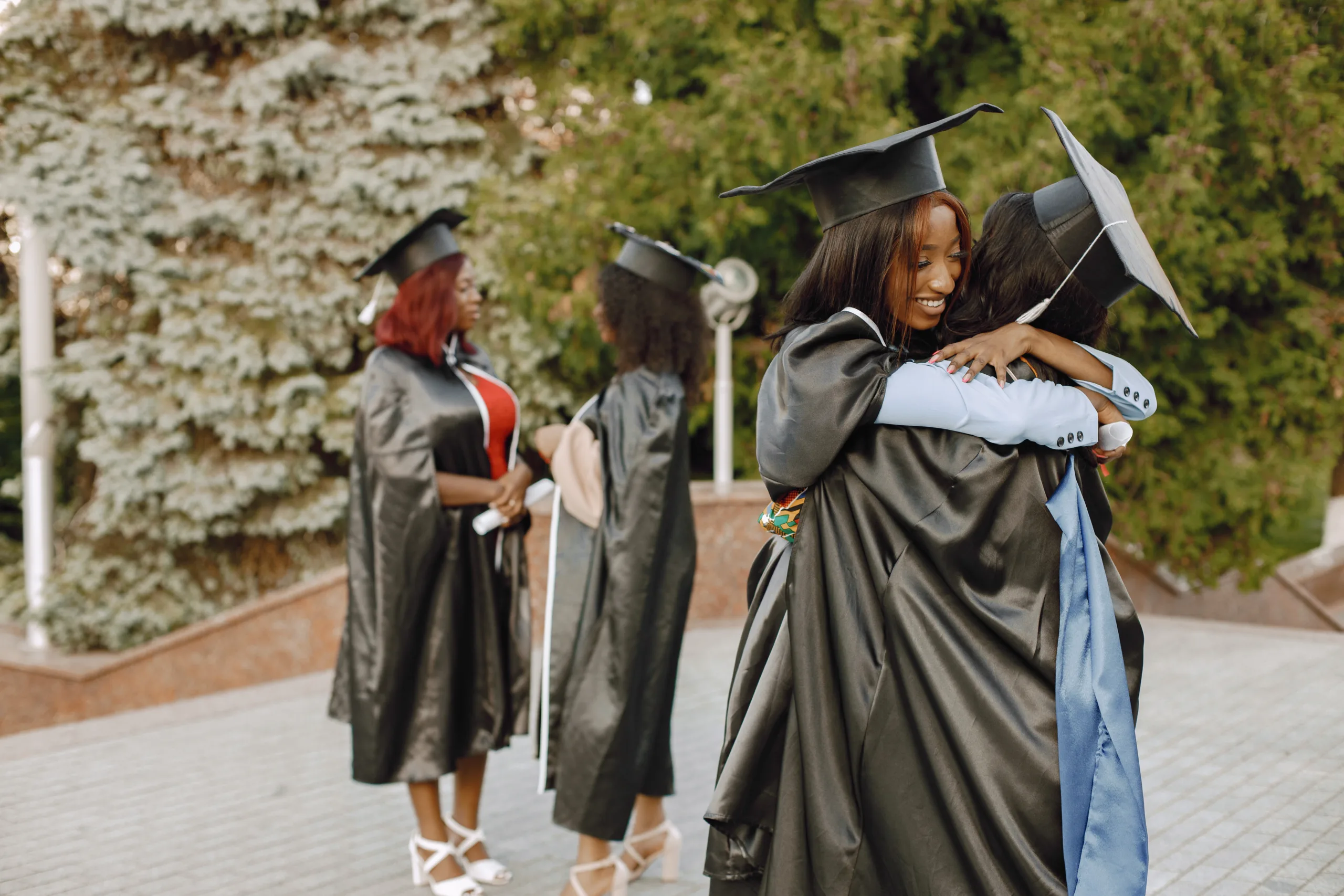 Apenas 14,9% das negras e 11.2% dos negros têm diploma universitário; proporção entre brancos é mais que o dobro