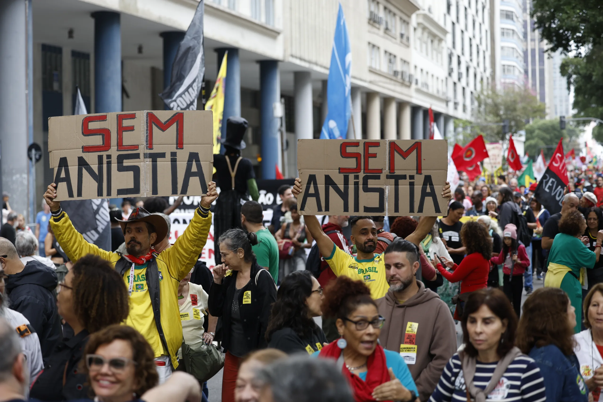 protesto contra proposta de anistia que tramitava no congresso nacional