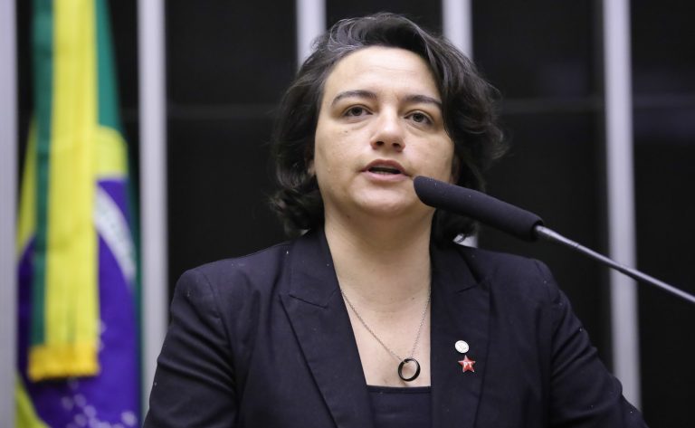 'Postura higienista e ilegal’, diz vereadora sobre ‘devolução’ de pessoas em Florianópolis