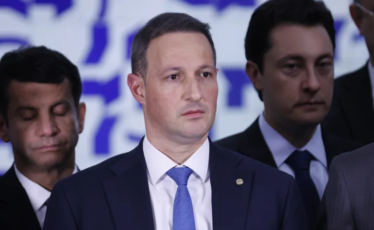 Com aumento da violência policial, Derrite deixa governo Tarcísio rumo à campanha para o Senado