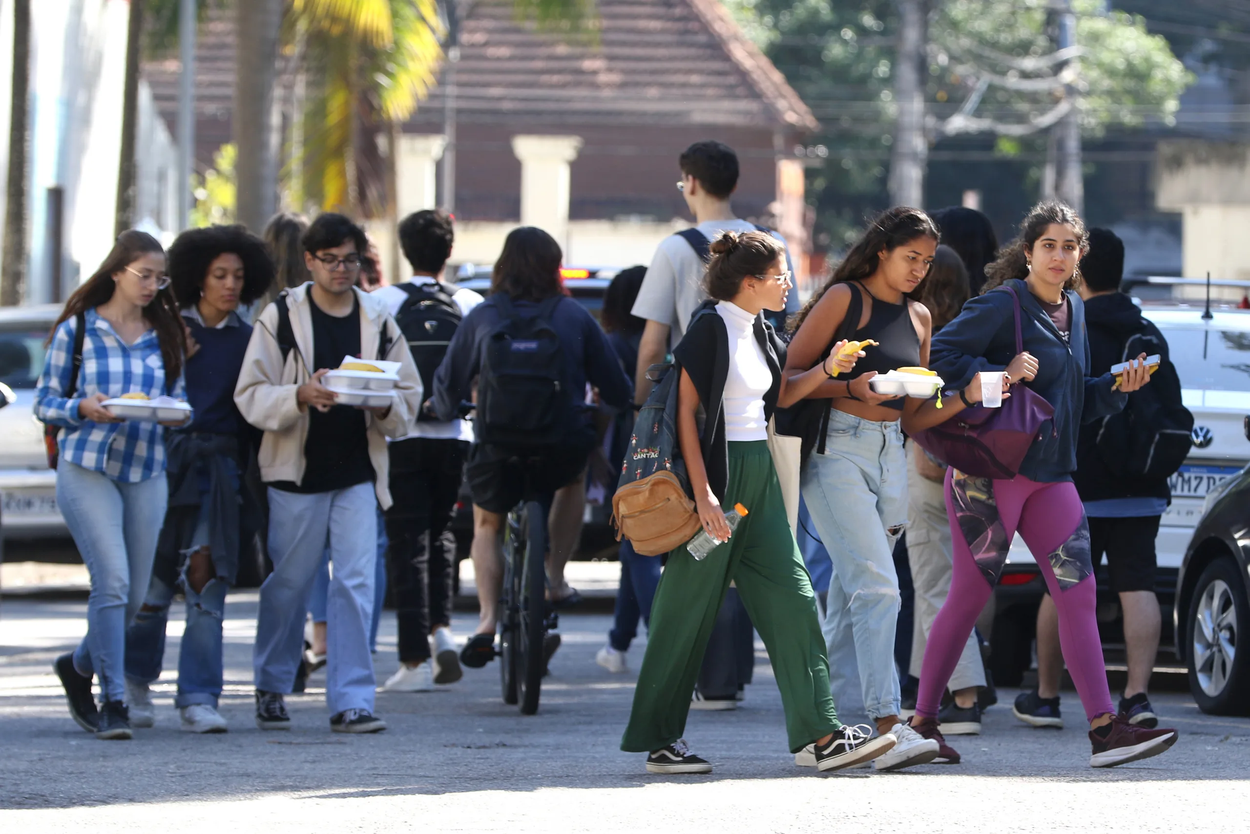 Levantamento ouviu mais de 2 mil jovens entre 15 e 35 anos no Brasil