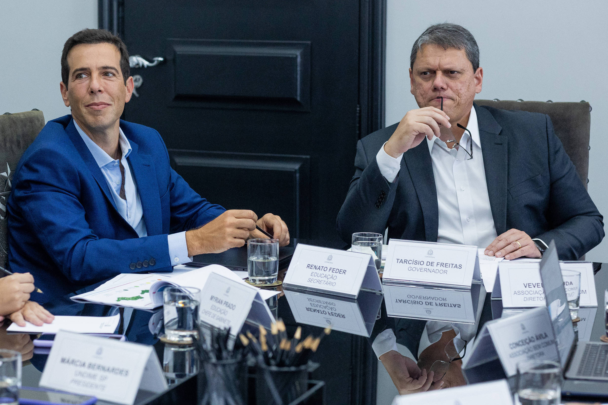 Renato Feder, secretário estadual de Educação, e Tarcísio de Freitas, governador de São Paulo
