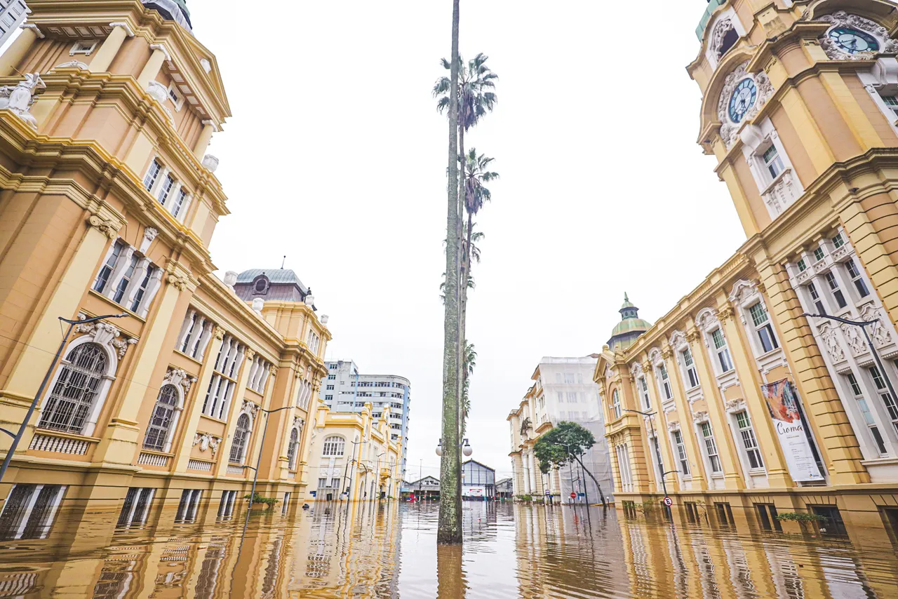 enchente de 2024 inundou Centro Histórico de Porto Alegre