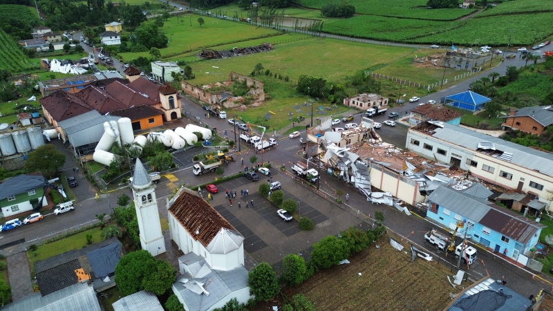 Defesa Civil confirmou que destruição em Flores da Cunha foi causada por tornado