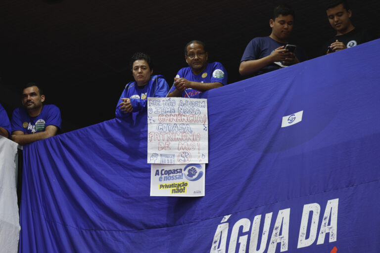 Copasa à beira da privatização reacende alerta sobre doenças hídricas e falta de saneamento 