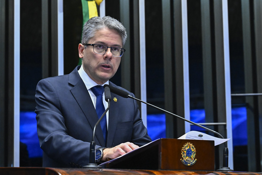 Senador Alexandro Vieira foi o relator do PL Antifacção no Senado.