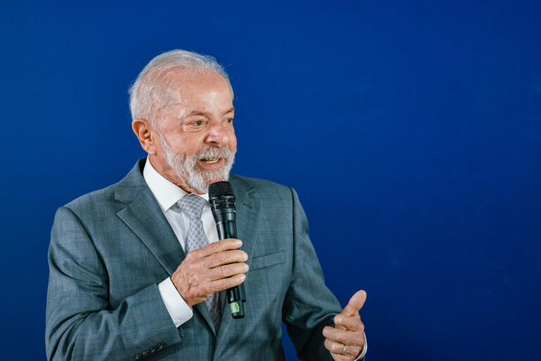 Lula é convidado a integrar ‘Conselho de Paz’ para Gaza em meio a críticas ao plano