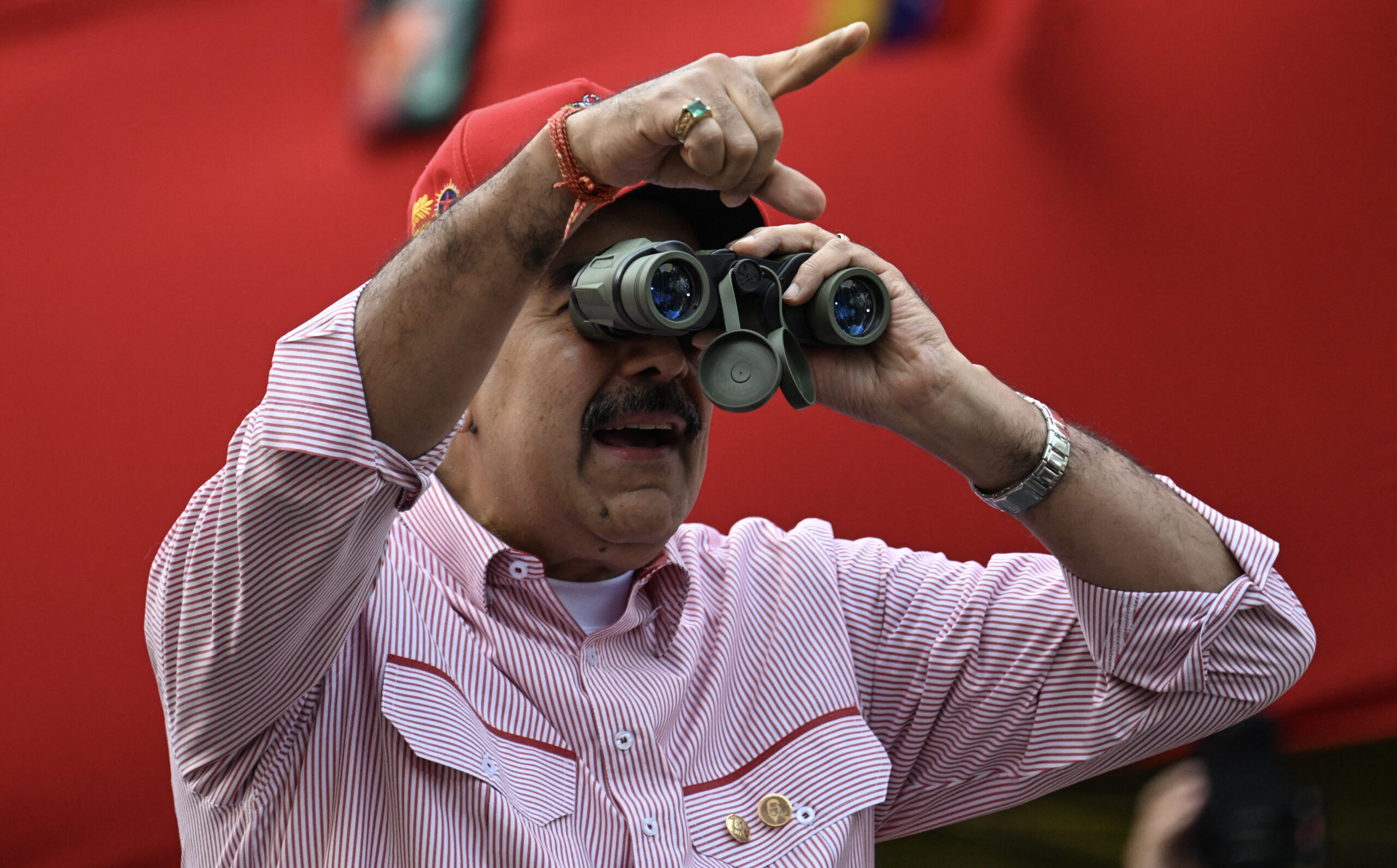 Plano anunciado por Maduro não prevê, por ora, instalação de novos mecanismos. Militantes esperam mais autonomia às comunas