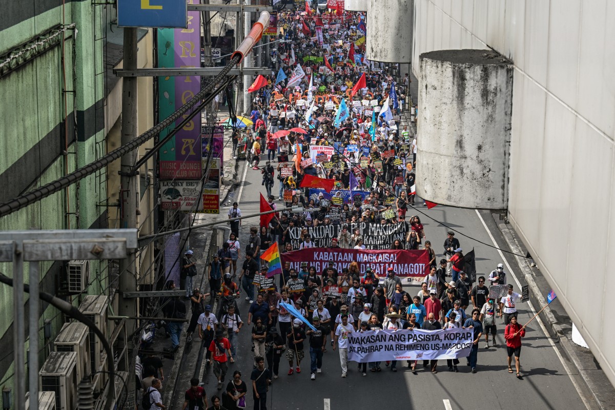 O dia Internacional dos Direitos Humanos, em 10 de dezembro, foi marcado por protestos contra o governo filipino