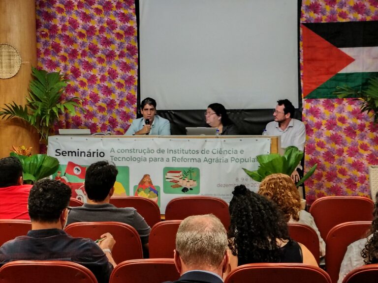 MST discute acesso a crédito para a agricultura familiar com BNDES e Finep no Rio