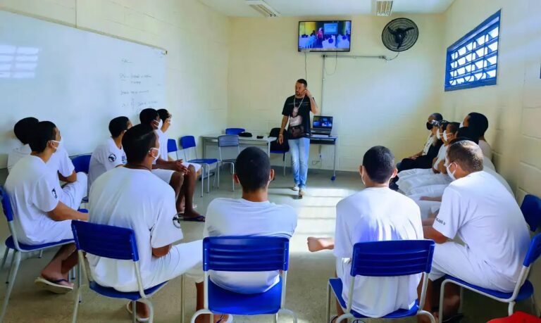 Quem tem direito a privacidade no Brasil: um olhar sobre a exposição de crianças e adolescentes