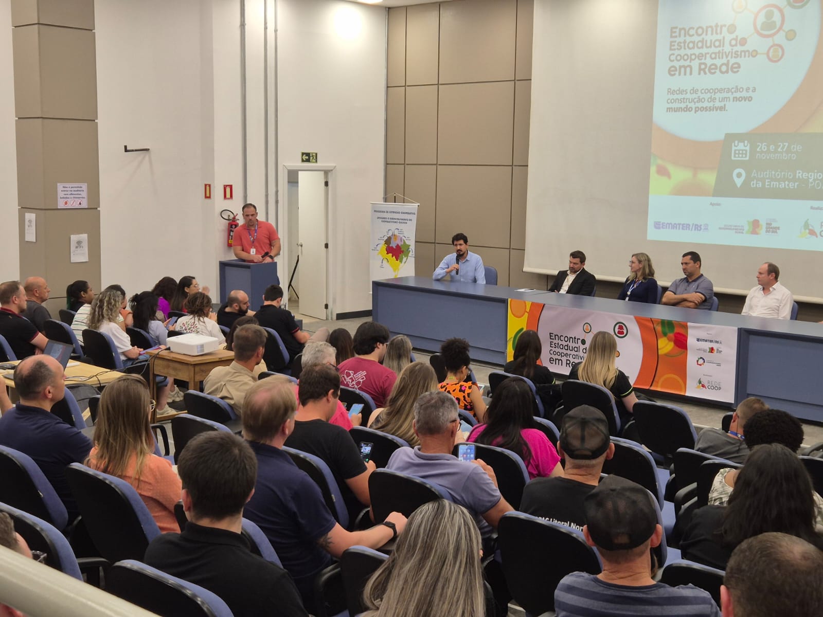 A RedeCoop reúne hoje 55 cooperativas, mais de 14 mil famílias agricultoras