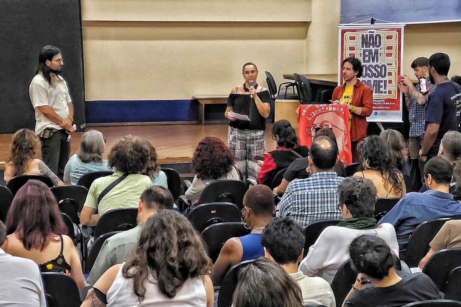 O lançamento de Não em Nosso Nome! reforçou o papel da organização coletiva