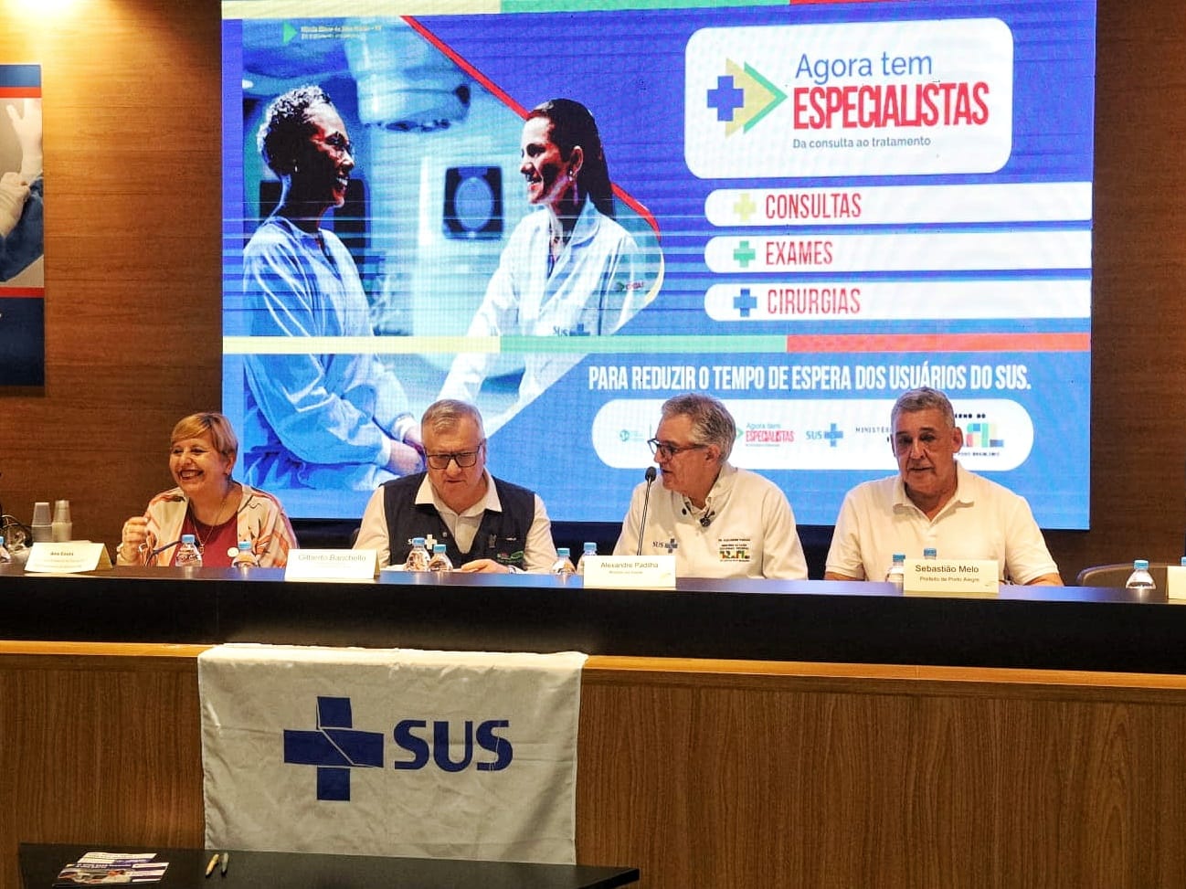 Ministro da Saúde, Alexandre Padilha, anunciou novo Centro de Apoio ao Diagnóstico e Terapia que ampliará a capacidade diagnóstica do GHC em 700 mil exames por ano