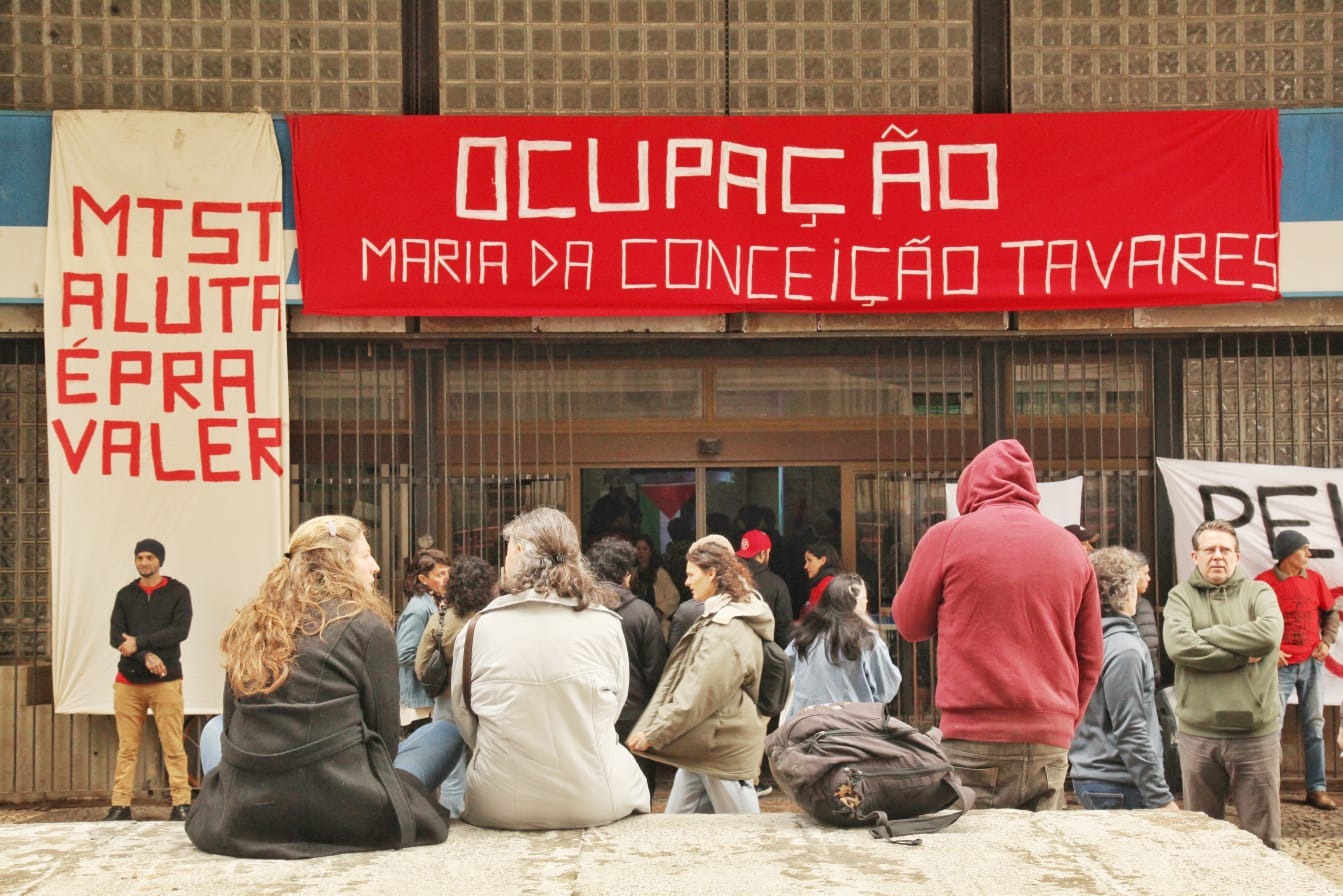 Atualmente, cerca de 20 crnanças moram na Ocupação Maria da Conceição Tavares