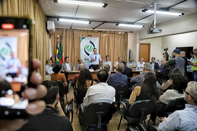 Conab anuncia R$ 106 milhões para compra emergencial de leite em pó e apoio a produtores