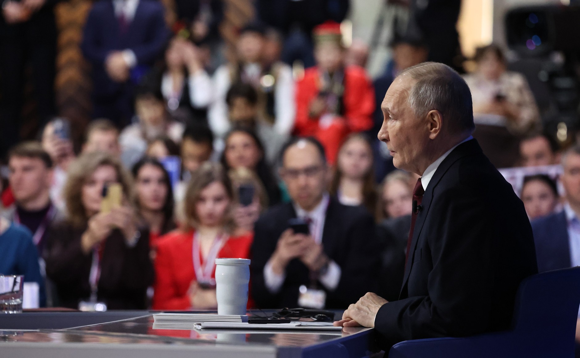 Presidente russo, Vladimir Putin, participa de coletiva de imprensa anual, em Moscou, em 19 de dezembro de 2025