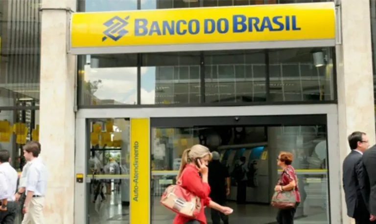 Caixa entra em greve nacional; BB tem paralisação parcial