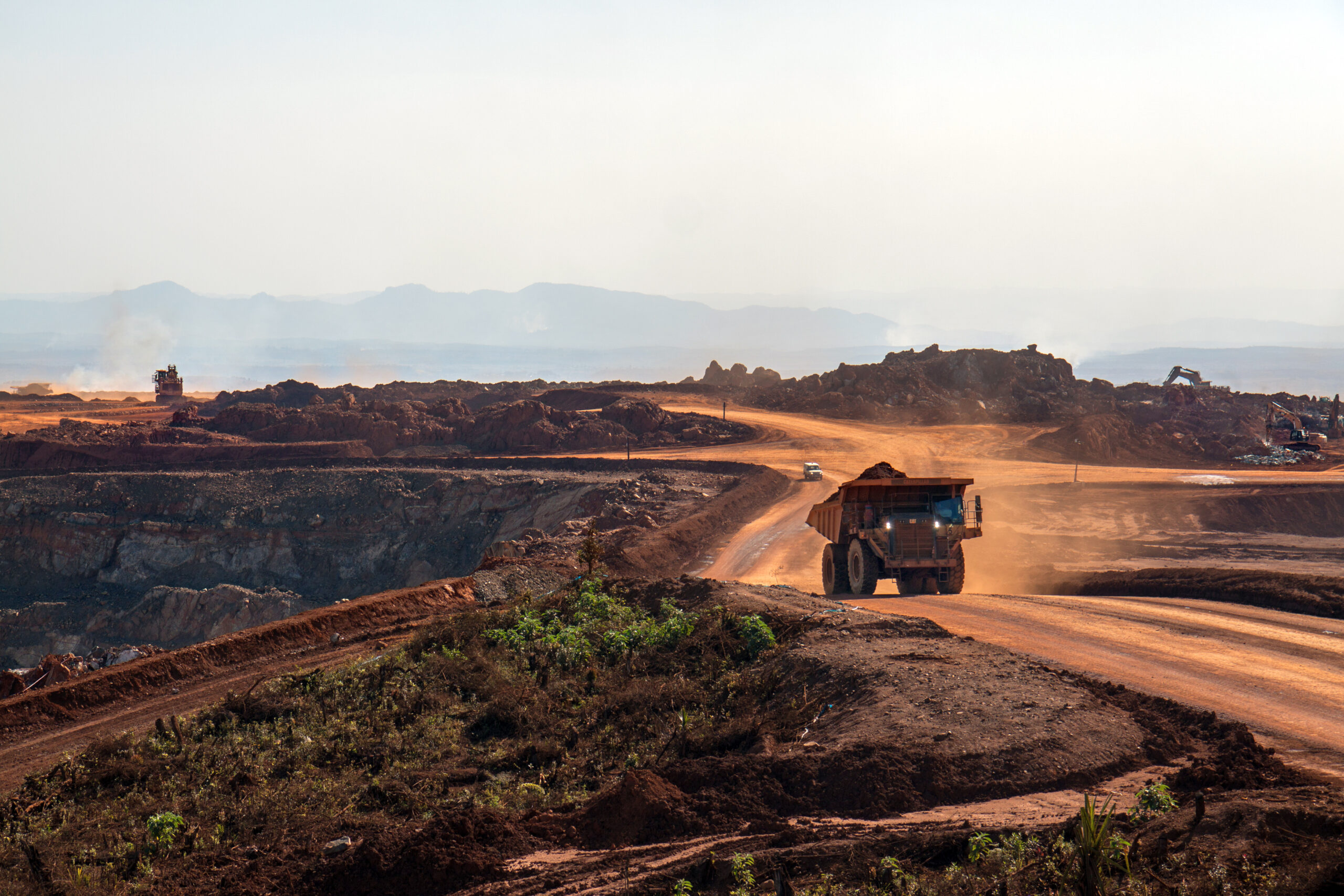 MAM identificou processos minerários ativos em Alagoinhas e Ambrósio (BA), com a empresa Mineral LTDA, e em Canaã dos Carajás (PA), Ferro Sul Mineração / SA