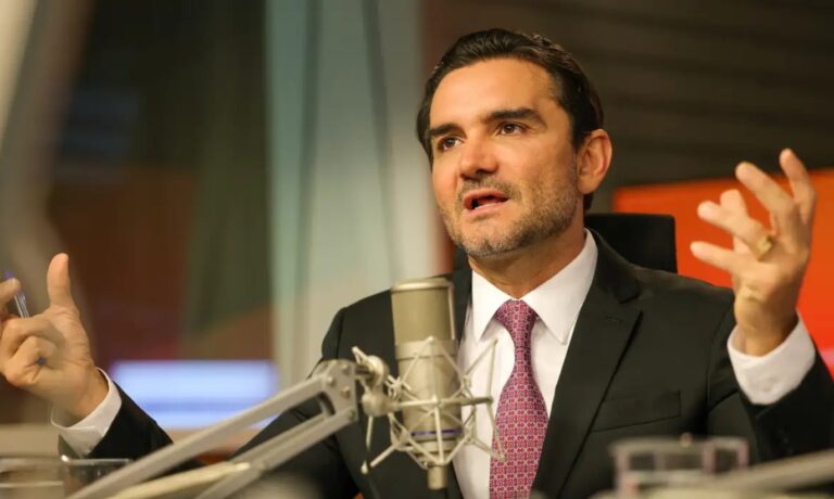 União Brasil expulsa Celso Sabino, ministro do Turismo de Lula, por 'infidelidade partidária'