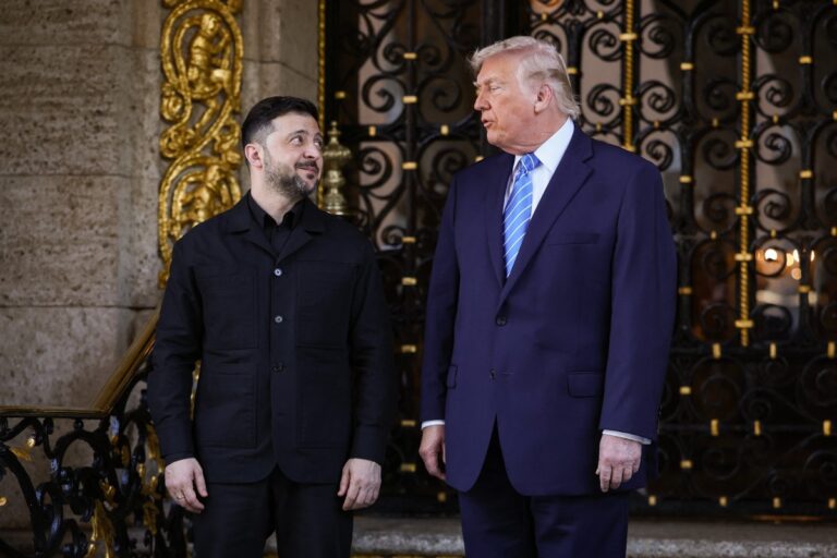 Putin e Trump não aceitam ideia de cessar-fogo temporário antes de acordo, diz Kremlin