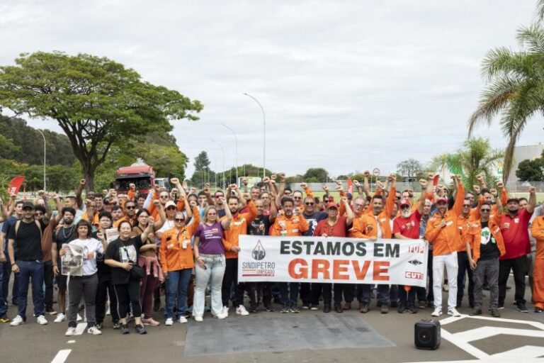 Tensão e riscos de segurança marcam o quinto dia de paralisação dos petroleiros