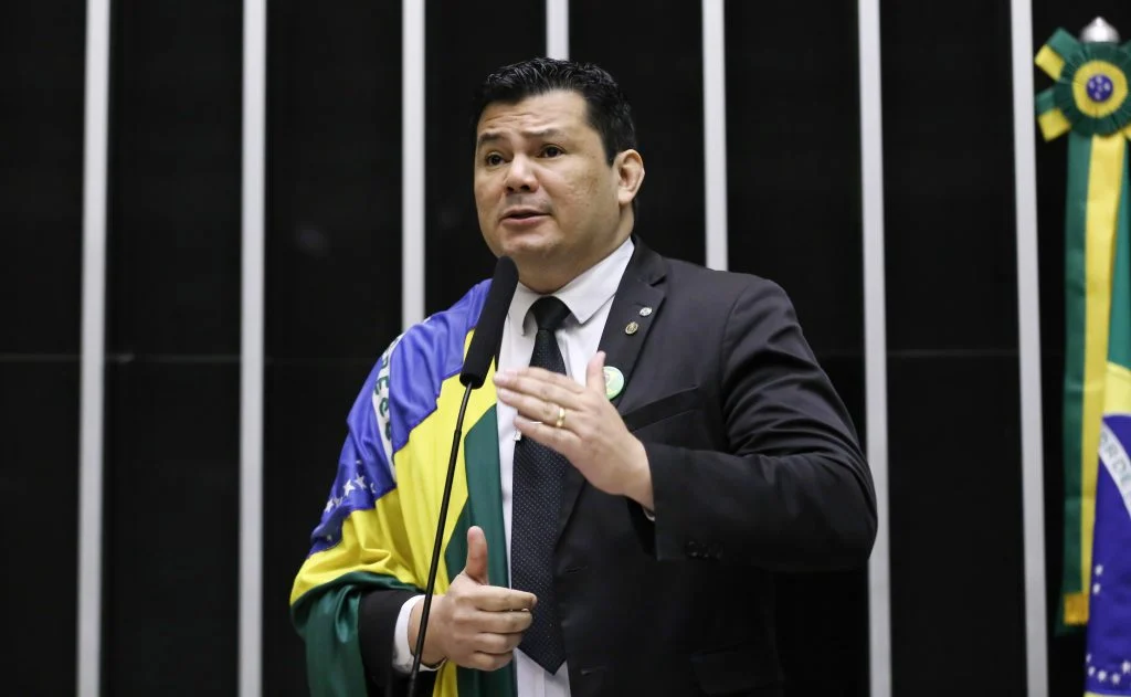 Gilvan da Federal (PL-ES) foi condenado a oito anos de inelegibilidade pelo TSE-ES