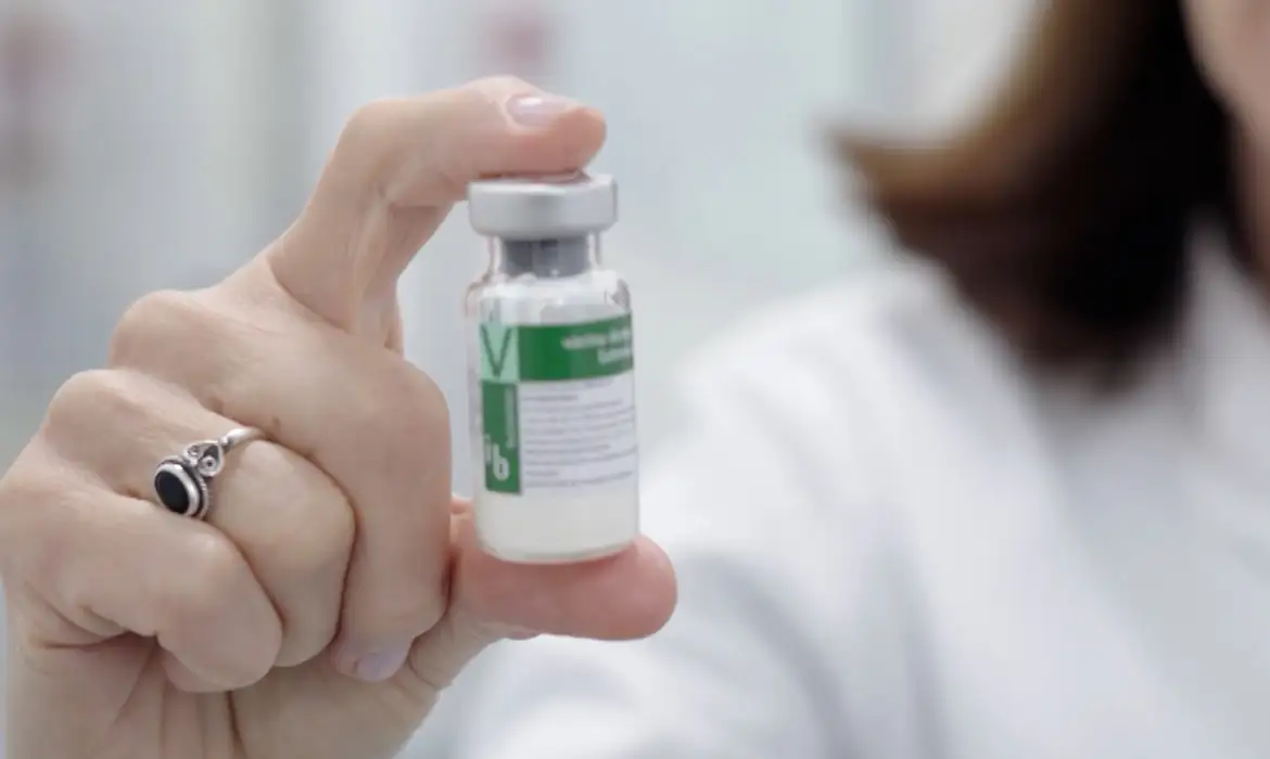 Frame do documentário Dengue: a realidade de uma epidemia - Caminhos da Reportagem