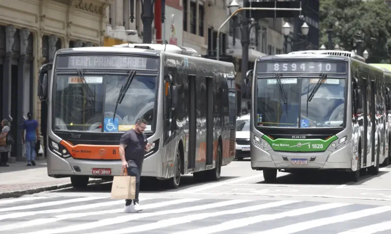 Vereador de São Paulo quer reunião para Prefeitura explicar aumento na tarifa de ônibus 