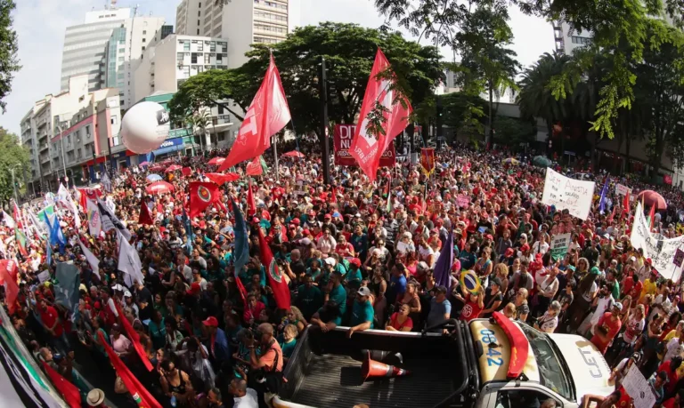 Ato de domingo (14) contra anistia velada a Bolsonaro mira Congresso ‘inimigo do povo’