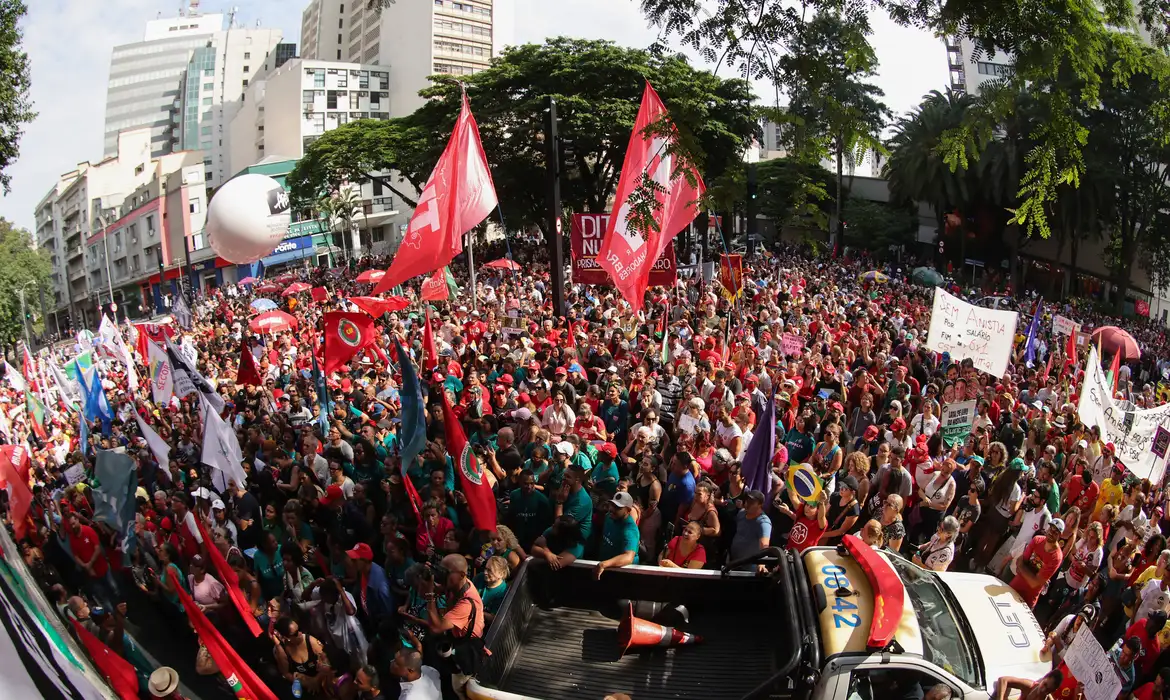 Em setembro, população se mobilizou e conseguiu derrubar PEC da Blindagem e enfraqueceu PL da Anistia