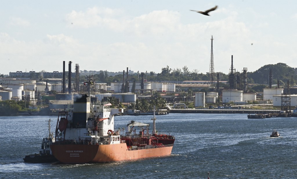 O Ocean Mariner, petroleiro de produtos químicos/petróleo —atualmente navegando sob a bandeira da Libéria— chega ao porto de Havana em 9 de janeiro de 2026.