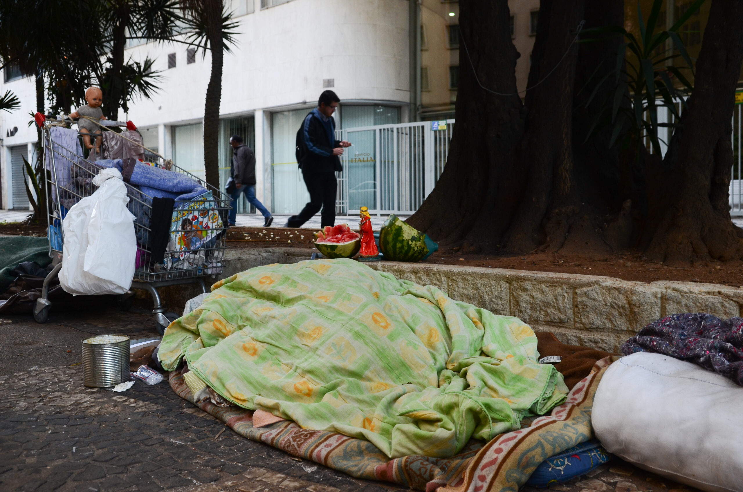 O número de moradores de rua é 14,6 vezes maior do que o observado 11 anos antes.