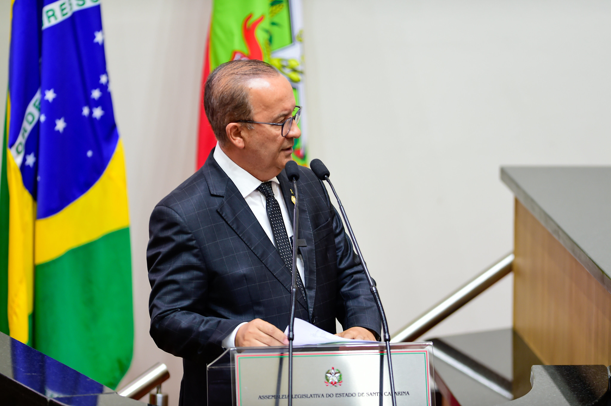 O governador de Santa Catarina , Jorginho Mello (PL)
